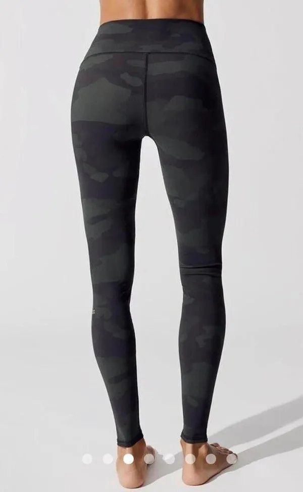 Alo Yoga High-Wasted Army Green Camo Leggings Small - Image 3