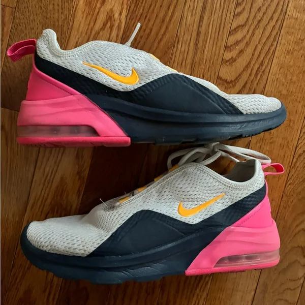 Nike Women’s AirMax Motion 2 Sneakers White Blue Pink - Image 2