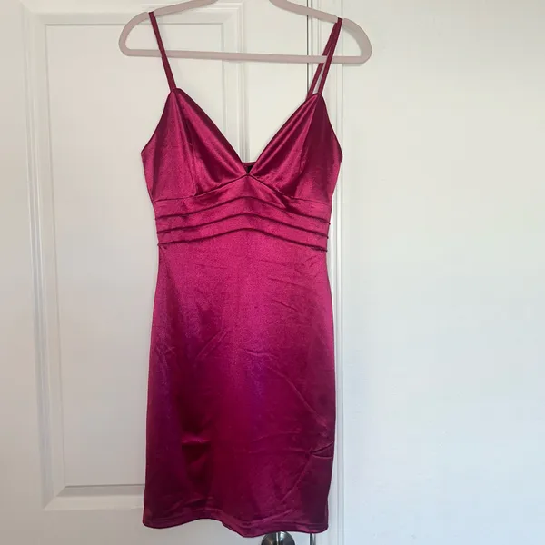 NEW Lulus Alluring Energy Medium Hot Pink Satin Bodycon Party Club Mini Dress - Image 2