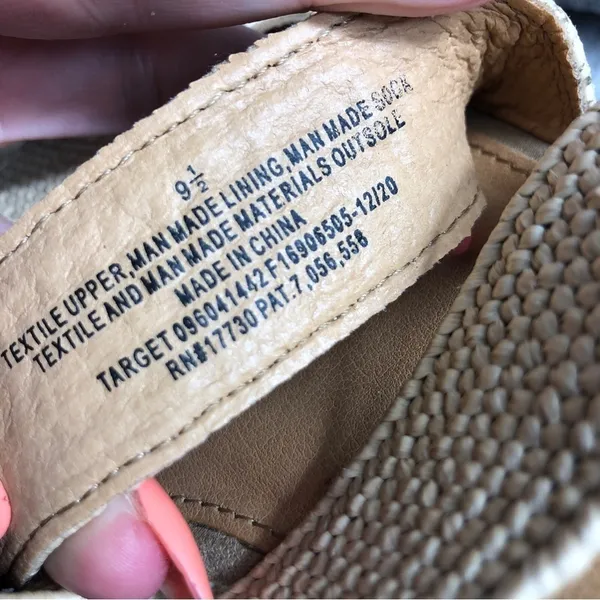 Universal Threads Beige 3 Textile Strap Platform Wedge Sandals 9.5 Espadrille - Image 14