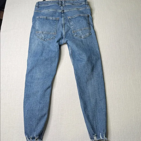 Zara Light Blue Distressed Ankle Jeans - Image 2