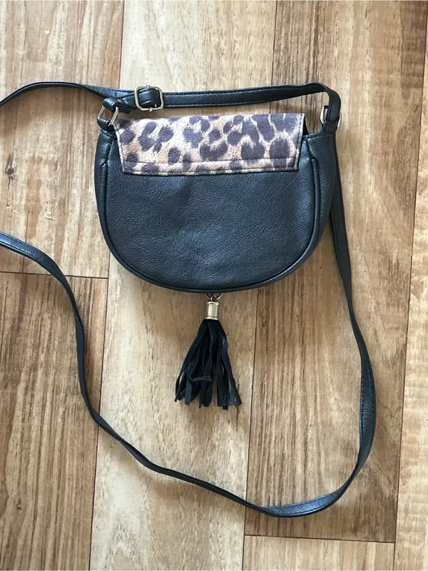 Claire's Leopard Print Crossbody Saddle Bag - Black and Taupe - Image 6