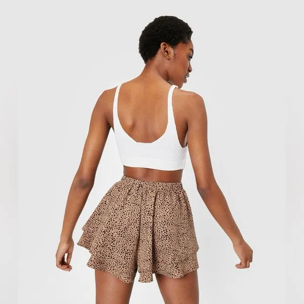 NWOT Nasty Gal Abstract Polka Dot Ruffle Tiered Shorts - Image 2