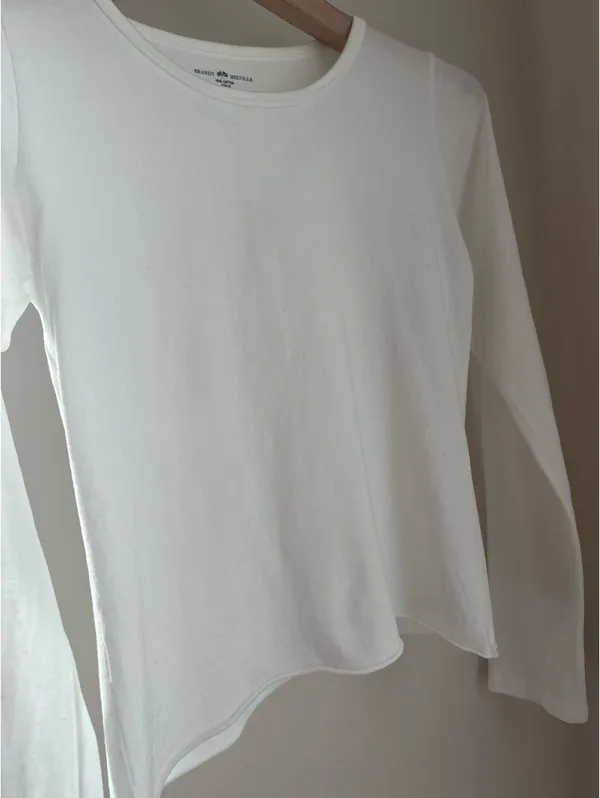 Brandy Melville Long White Sleeve Top - Image 5