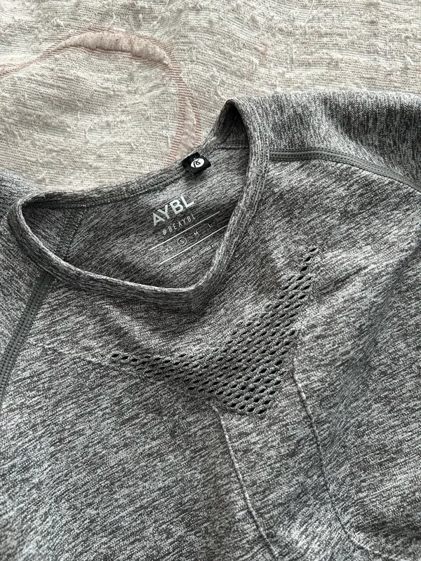 AYBL Workout Top Long Sleeve - Image 3