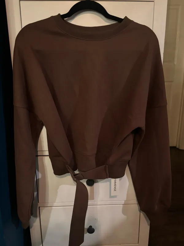 Commence Short Sweatshirt - Image 7