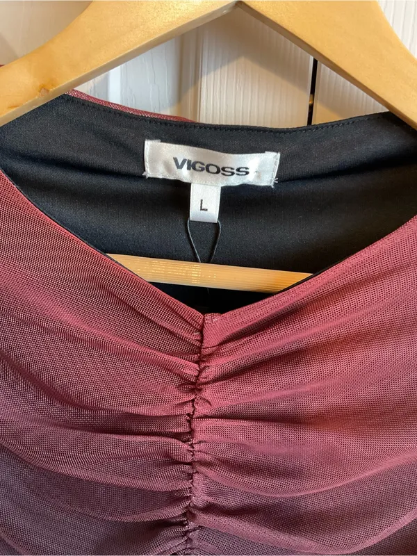 Vigoss Women's Red‎ to Orange Ombre Ruched Sleeveless Tank - Image 6