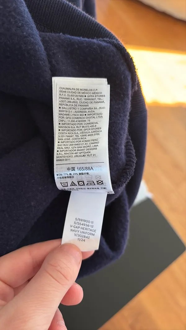 Gap navy crewneck  - Image 8