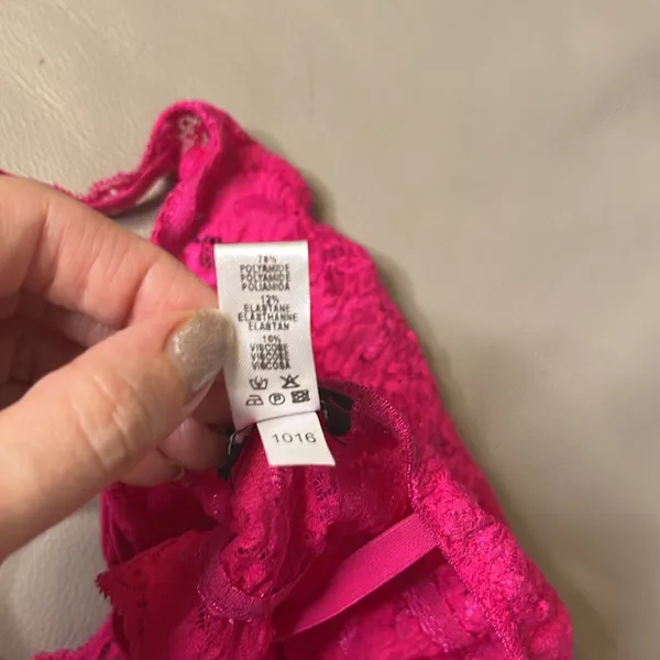 Cosabella Never Say Never Hot Pink Lace Unpadded Bralette Size L - Image 5