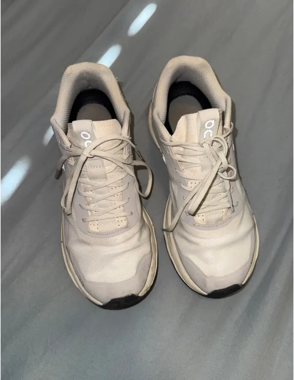 On Cloud Women’s Cloudnova Form Sneakers - Image 3
