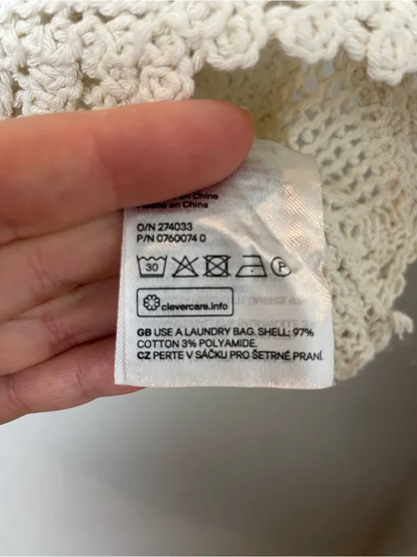 H&M Cream Crochet Camisole Crop Top Size XL - Image 5