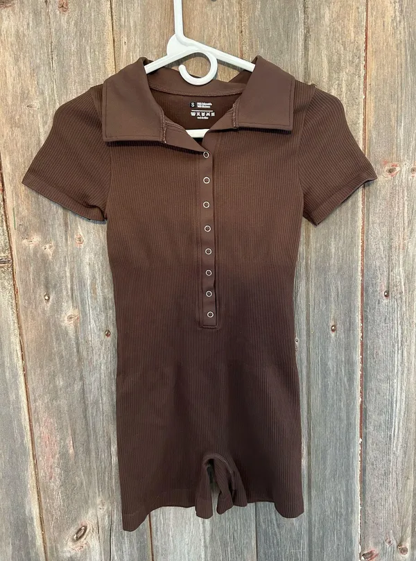 Brown Amazon romper  - Image 3