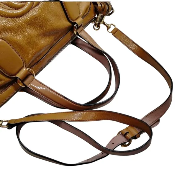 Gucci Soho Brown Tan Patent Leather 2 Way Satchel Crossbody handbag Bag Tassel - Image 4