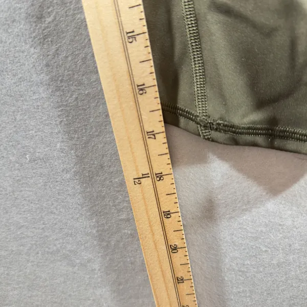 460 |‎ Lululemon Luxtreme Womens 6 High Rise Athletic Crop Leggings Olive Green - Image 4