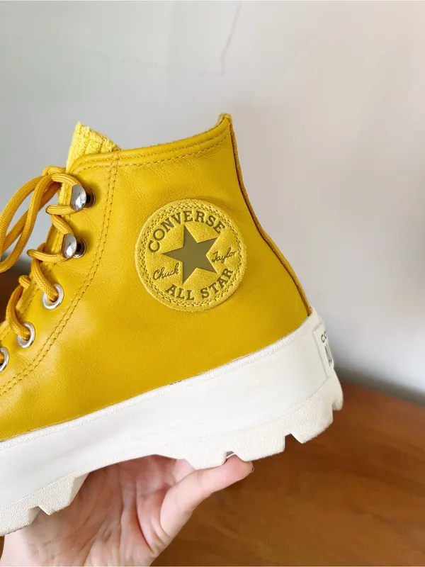 Converse • CTAS Gore-Tex Waterproof Lugged Leather Hi Boots Sneaker Gold Dart - Image 9