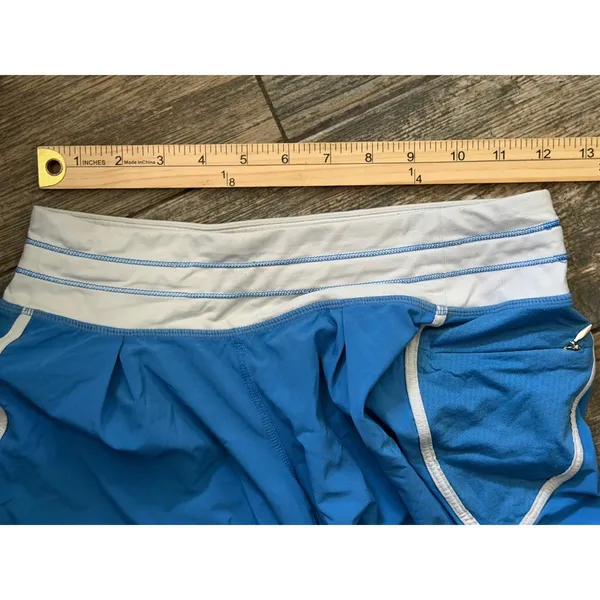 Lululemon Run In The Sun Shorts Blue White Trim Zipper Pocket Size 2 Liner Track - Image 5