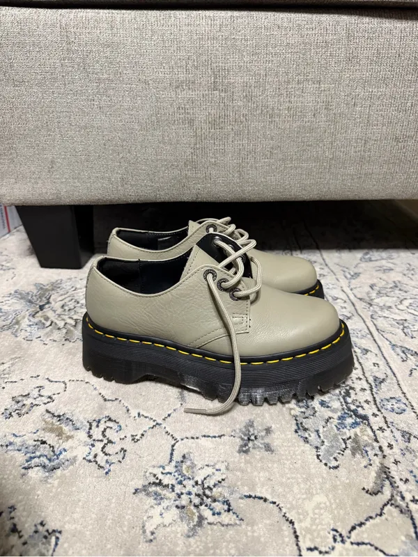 Dr Martens 1461 Womens Quad II Platform Stone Pisa Leather - Image 2