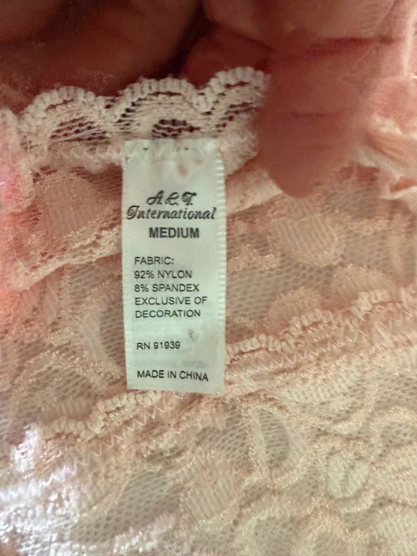 Pink heart lace cami Size M - Image 4