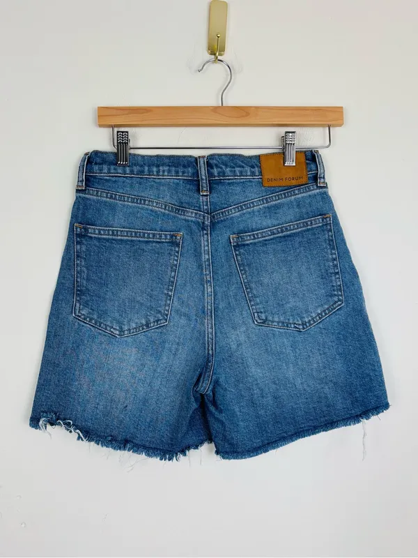 Aritzia Denim Forum 50s Arlo Mid Thigh Denim shorts. 28 - Image 2