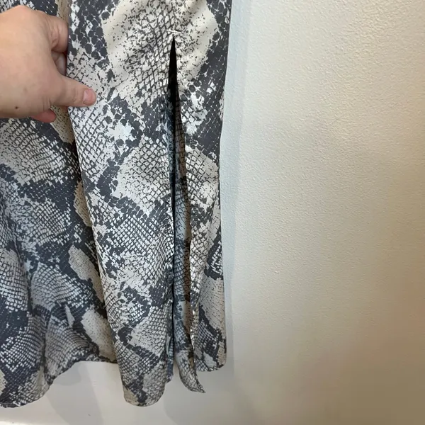 H&M Snake Print‎ Gray and Cream Satin Midi Slip Spaghetti Strap Dress Sz S - Image 5