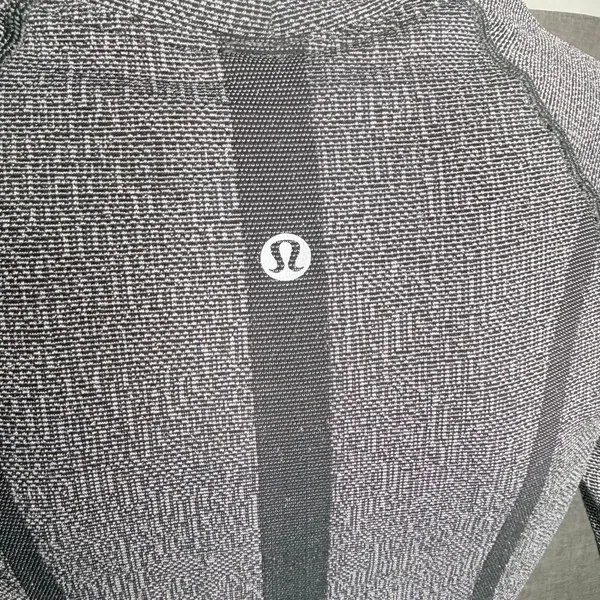 Lululemon Swiftly Tech Long Sleeve Shirt 2.0 Parallel Texture Black / White Size - Image 5