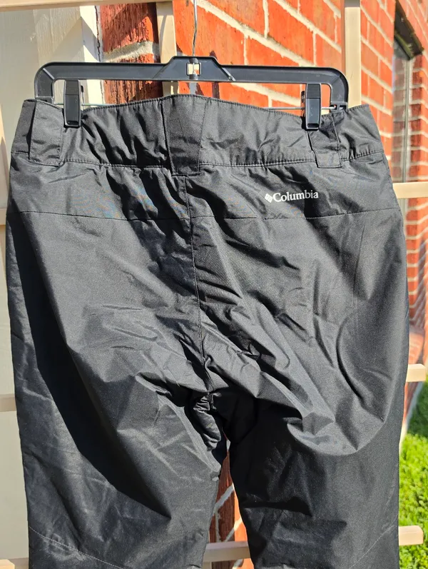 Columbia Omni tech snow ski pants Medium - Image 7