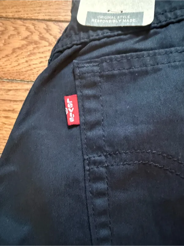 Levi's High Waisted Black Mom Jeans Size 27x30 (4) Tapered Leg Vintage Style - Image 4