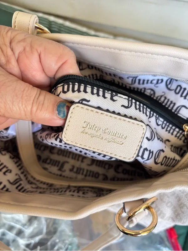 Juicy Couture "I Heart Juicy" Medium Tote bag - Image 9