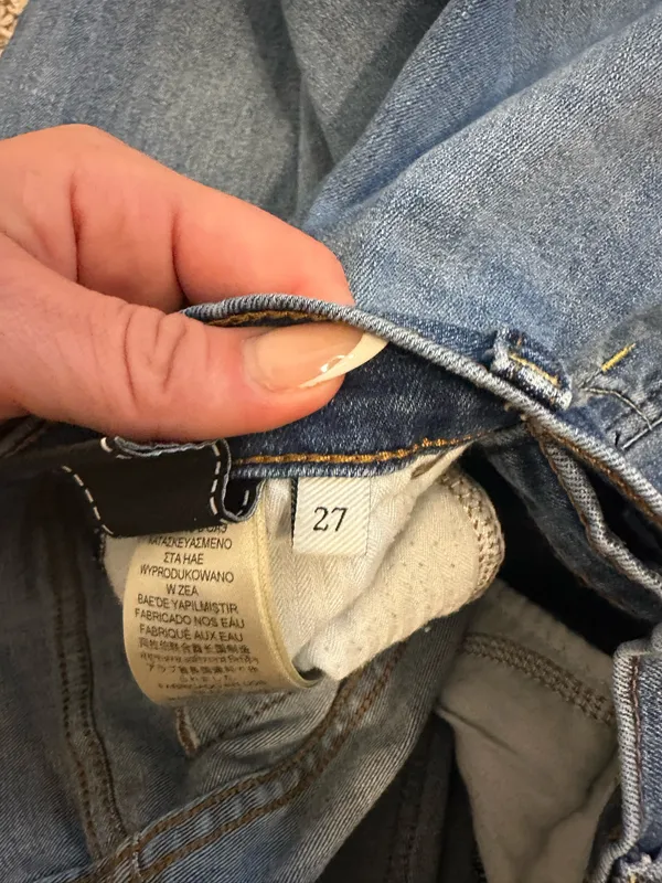 7 For All Mankind Jeans Dojo Flare - Image 4