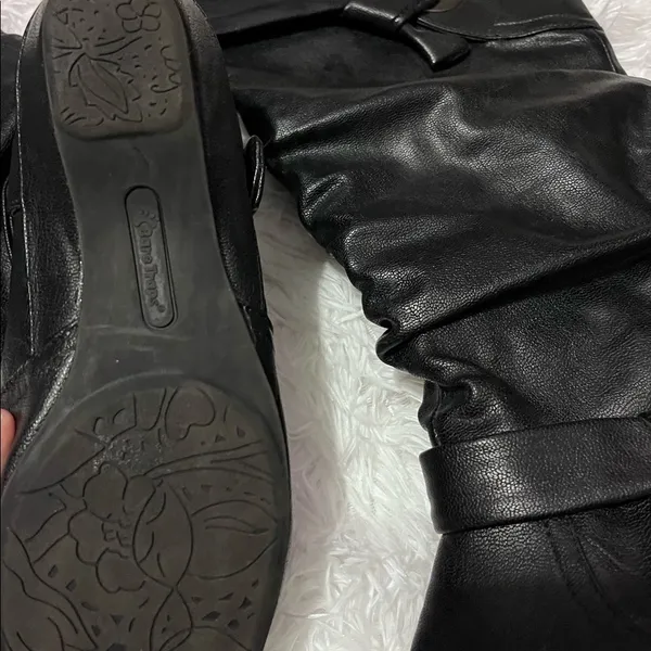 Bare traps black slouchy knee high boots size 7.5 - Image 6