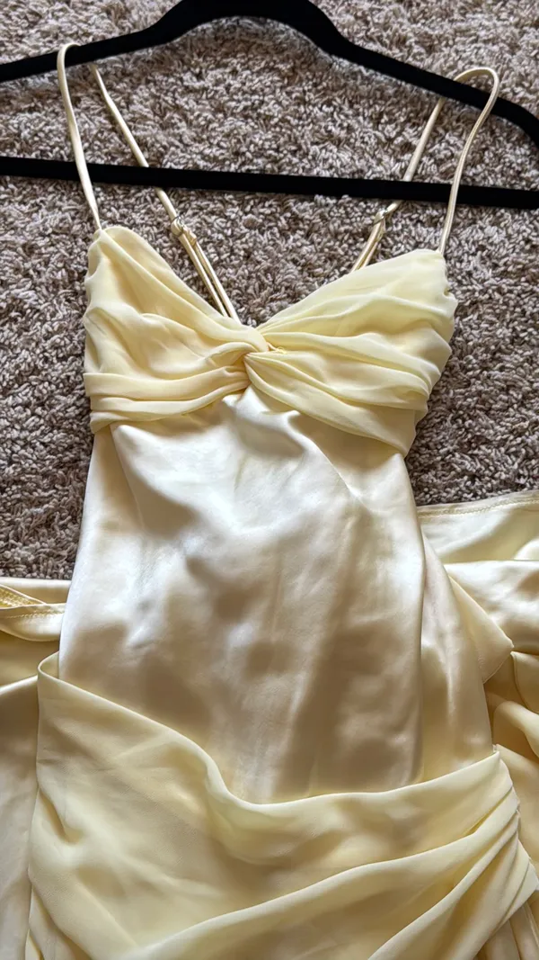 Selfie Leslie wedding guest dress - Image 9
