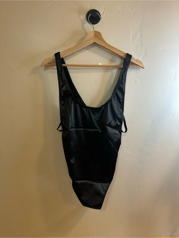 Motel Rocks Black Satin Sideless Bodysuit Medium New - Image 2
