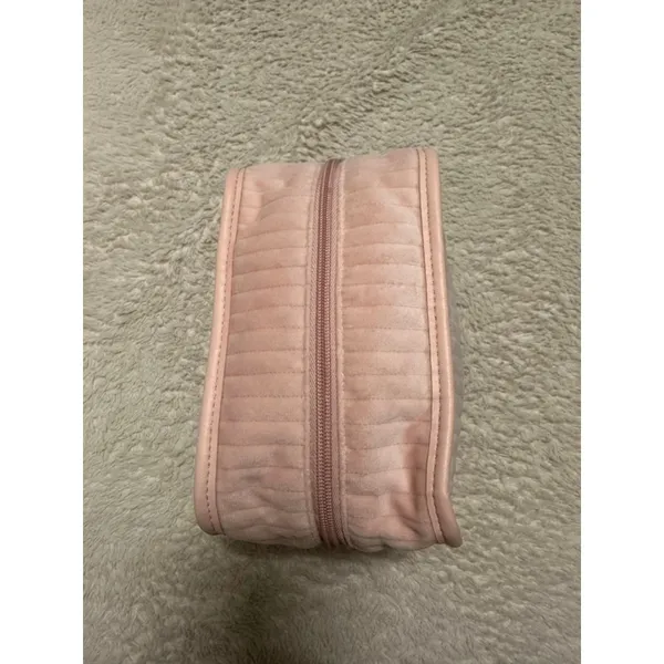 Bath & Body Works Pink Quilted Cosmetic Bag - Image 3