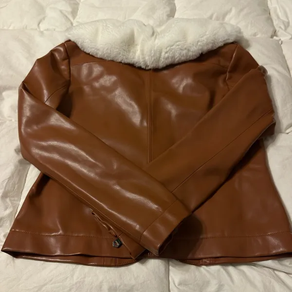 Jules Kae Brown Faux Leather Jacket with White Collar - NWOT - Size M - Image 6