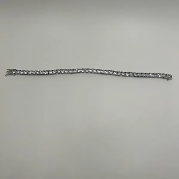Kay Jewelers Moissanite Tennis Bracelet Silver 5mm 8 Inch Brand New VVS1 Crazy Shine No Pass - Image 3