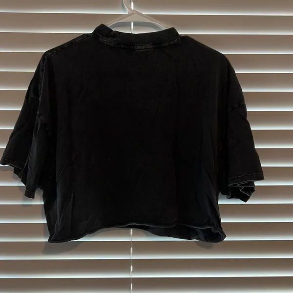 Race car copped shot sleeve Tee Black - Image 2