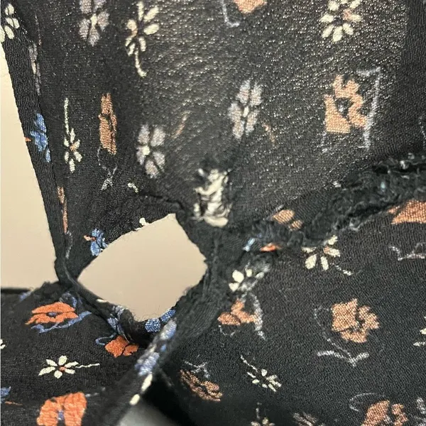 Madewell Wrap-Front Romper in Prairie Posies 4 - Image 6