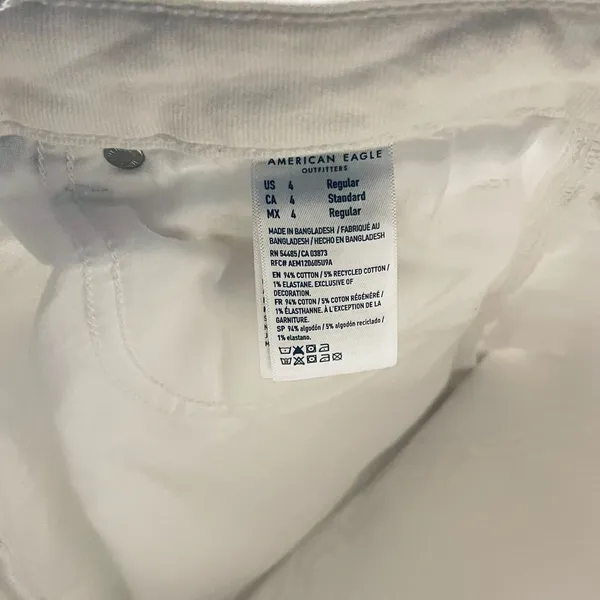 Size 4 American Eagle White Mom Straight Leg Stretch Jeans - Image 13
