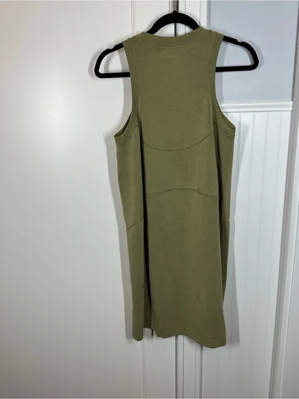 Lululemon Softstreme in Action Dress Green Sheath Dress size‎ 6 - Image 5
