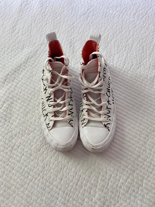 converse Chuck Taylor high tops - Image 10