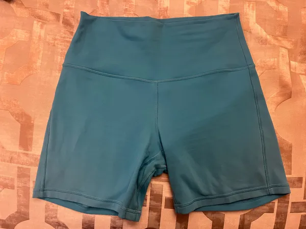 Lululemon Kayak Blue Align HR Shorts 6” - Image 2