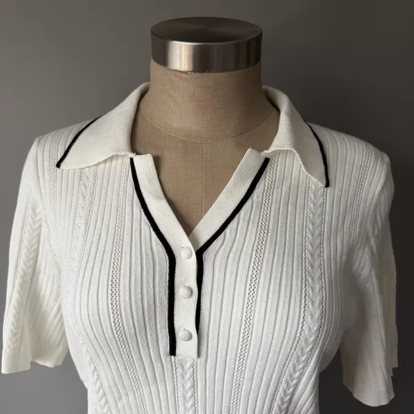 Adrianna Papell Knit Women’s Old Money Style Sweater Top - Image 2