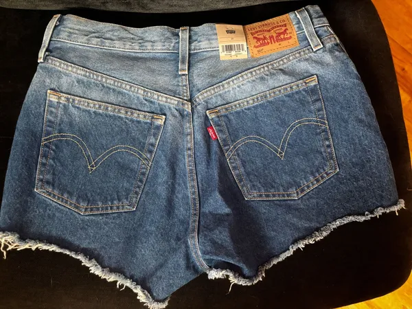 Levi’s 501 Shorts - Image 2