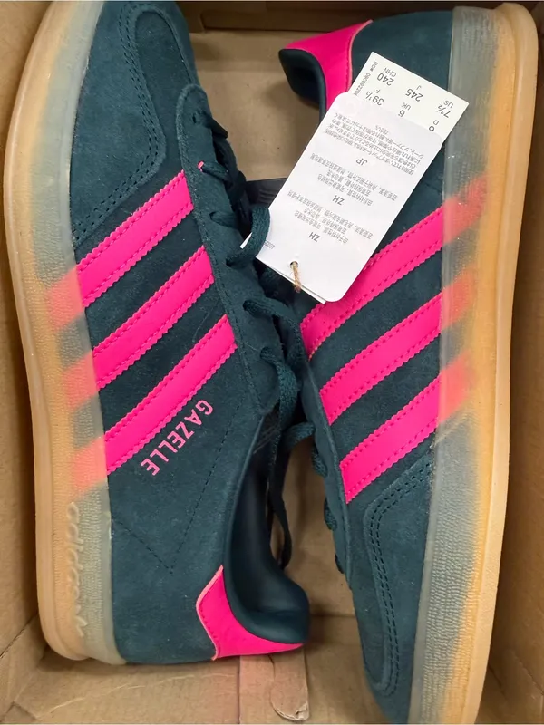 Adidas Suede Gazelle Green with Pink Three-Stripes - Image 2