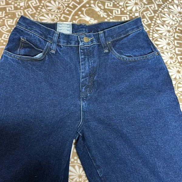 Wrangler NWT Blues Relaxed Fit - Image 5
