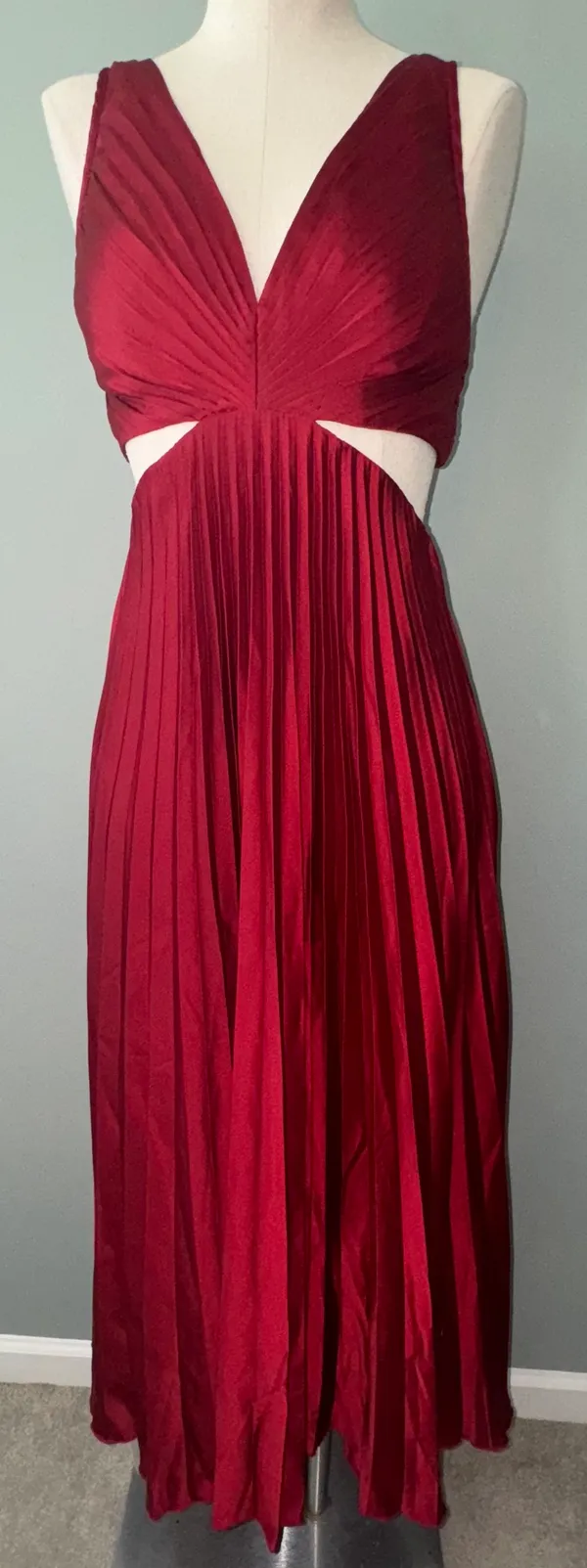 Abercrombie Giselle Pleated Cutout Maxi Dress - Image 2