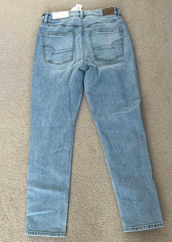 NEW  Mom Jeans - Image 3