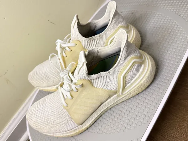 adidas UltraBoost Women’s Sneakers Shoes Size 10 - Image 4