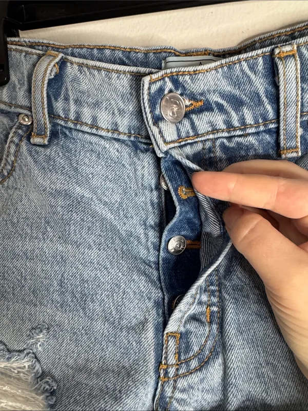 Revice Los Angeles Cut-off Distressed Fringed Rigid Denim Jean Shorts size 27 - Image 4