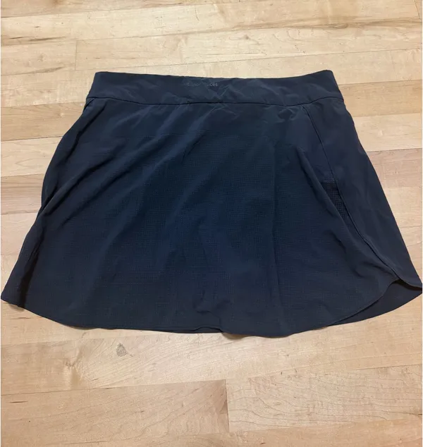 Outdoor Voices Hudson Black Active Skort - Image 3